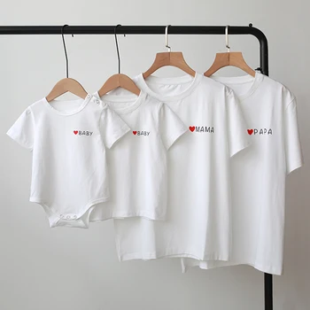 Белый Летний хлопчатобумажный топ с короткими рукавами 2021 года, семейная рубашка для мальчиков и девочек с маленькими сердечками для мамы и дочки, детская одежда для мальчиков